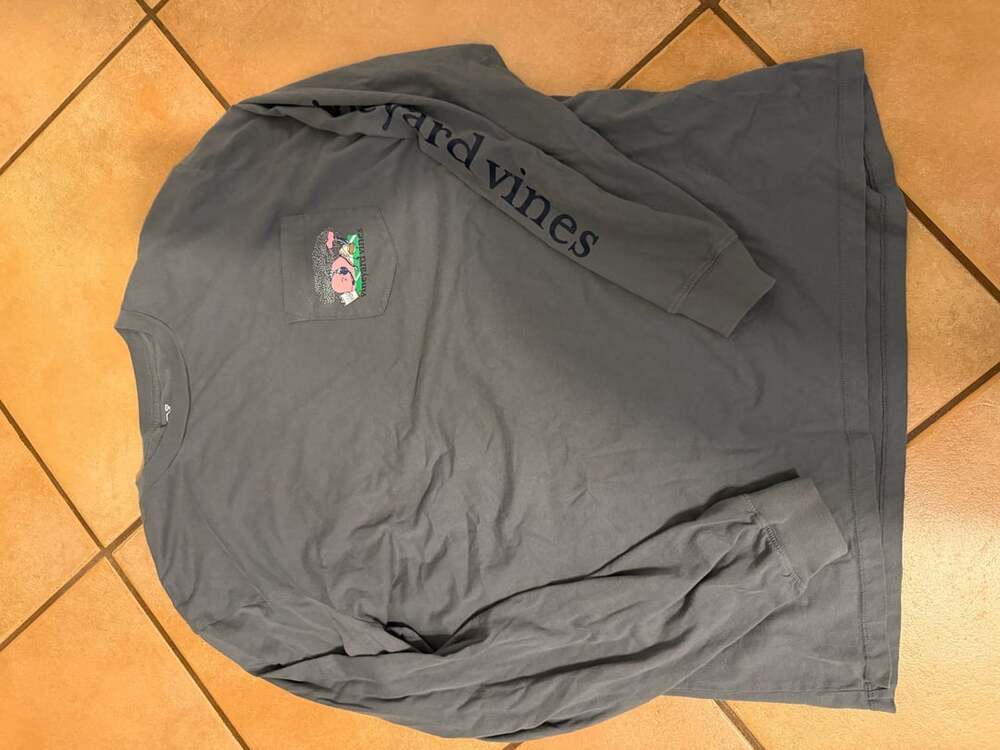 Vineyard Vines Men's Football Coach Whale Pocket Gray Long Sleeve T-Shirt